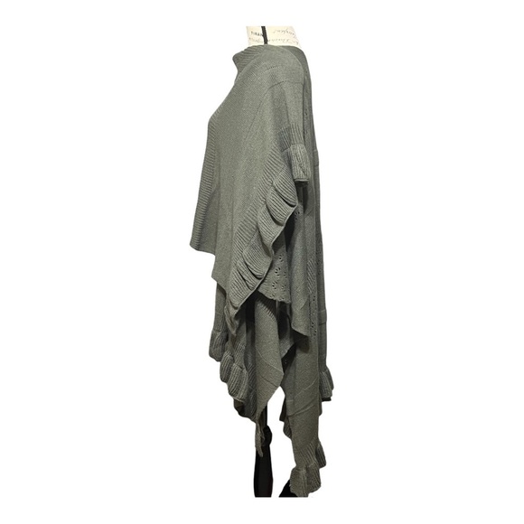 Tea Green Chunky Open Knit Ruffle Shawl Wrap Lagenlook Winter Layering Piece OS - Picture 6 of 15
